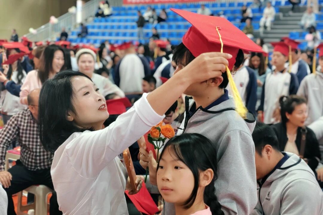 十八而立，逐光致远 | 恒定中学2026届高三成人礼圆满举行